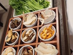-天宜隆蘑菇宴火锅(石景山旗舰店)