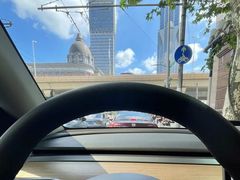 -TESLA 特斯拉(上海太古汇体验店)
