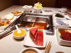 -海底捞火锅鲜切牛肉主题店(长寿路店)