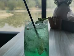 -榴莲咖啡馆