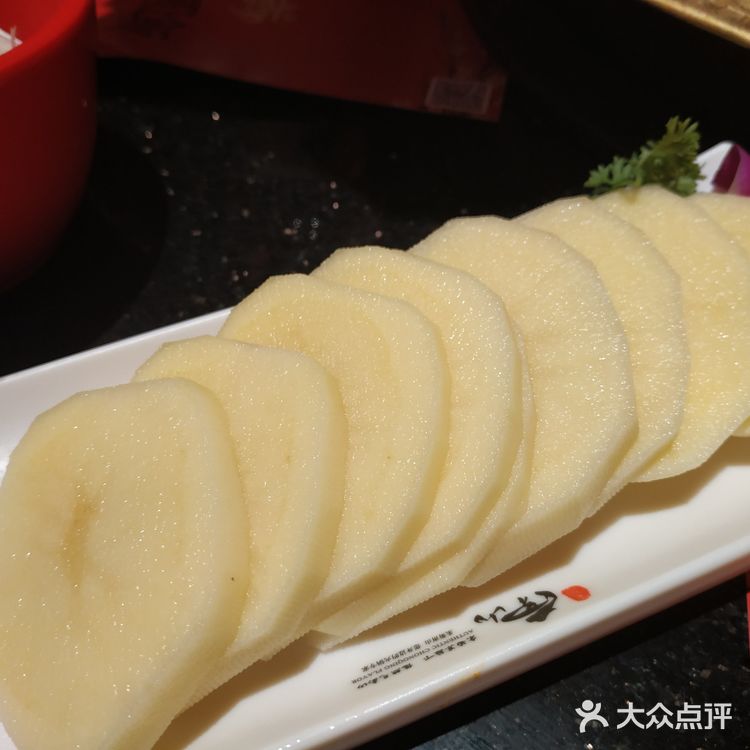 瞬间被治愈！科尔沁精品肥牛、南山招牌特色千层肚，每次都吃到光盘