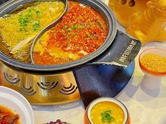 -阿瓦山寨·湘菜现炒·剁椒鱼头王(咸阳总店)