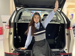 -小鹏汽车体验中心(苏州龙湖狮山天街店)