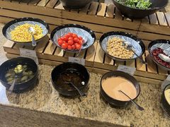 -华邑酒店·鲜艳全日自助餐厅