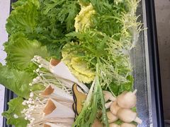 -红鼎豆捞·非遗鲍皇汤火锅(宝丰路店)