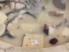 -滇香肴·云南菜蒸汽石锅鱼(云南北路店)