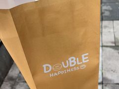 -DOUBLE HAPPINESS 双喜面包咖啡