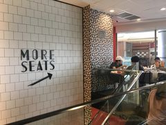 大堂-麦当劳(百联西郊购物中心店)