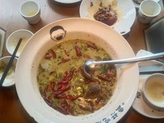 -江渔儿酸菜鱼(万科东荟城店)