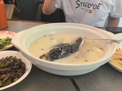 浓汤鱼头-浔味·山屿湖·正宗淳牌全鱼宴老字号