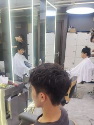 点击看大图 -藤野造型烫发染发