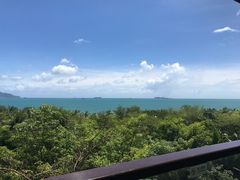 -三亚湾海居铂尔曼度假酒店