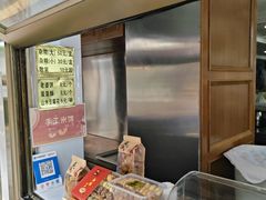 -鹏城人家海鲜酒家·23年老字号(较场尾店)