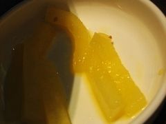 送的小菜，好吃，酸甜-一麻一辣麻辣香锅(方庄店)