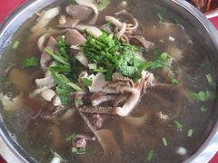 -谢老五跷脚牛肉·非遗传承店