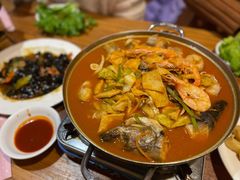 -百年石锅饭·朝鲜族传统民餐