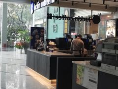 -瑞幸咖啡(汇日央扩国际广场店)