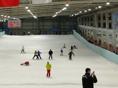 -乔波室内滑雪场