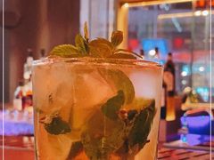 -星巴克臻选(上海合生汇1F店)