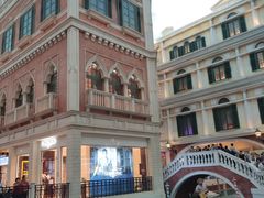 -Charles & Keith(大运河购物中心店)