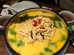 -韵秋荷(宝山龙湖天街店)