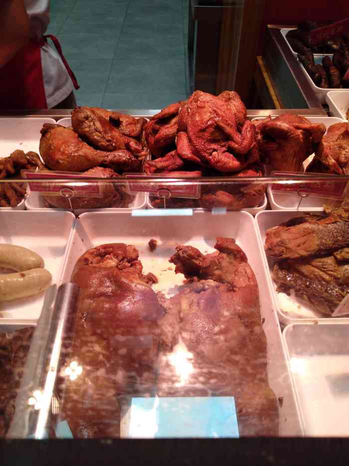 净香园鲜卤熟食(山大北路店)-"超喜欢吃这家的鸭腿,有点辣而且一点都