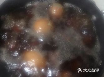 煮开后小火煮20分钟。然后关火，泡几个小时就可以吃啦