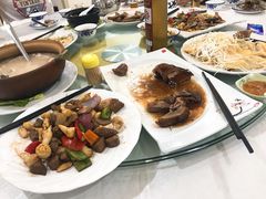 -品香菜馆(旗峰路中侨大厦店)