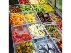 自助取餐区-老炳·七丛松甘草水果