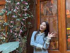 -月亮眼花园餐厅书吧酒吧