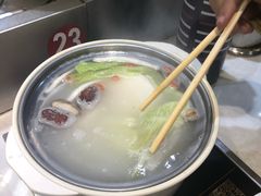 -百品聚旋转火锅(万德庄店)