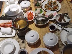 -雍和会海鲜姿造自助(湖东路店)