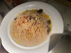 -吴越荣记苏州菜·松鼠桂鱼 100% 活鱼现做(月光码头店)