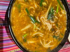 -香巴拉云南餐厅(华莱坞店)