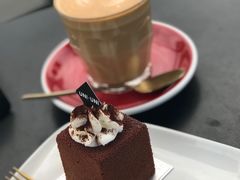 -UNI UNI(环亚凯瑟琳店)