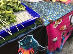 -席娜卡琳火车铁道夜市