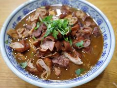 卤煮火烧-门框胡同百年卤煮(新街口店)