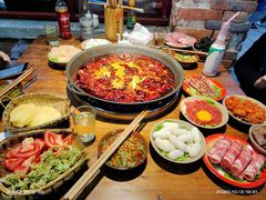 -四小区火锅·巷子里的重庆火锅(花照壁店)