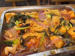 -后街佬·炭火鲜鱼杂(南城店)