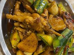 -江城燕子大排档(江汉路步行街店)