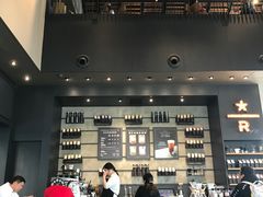 大堂-星巴克臻选(成都太古里店)