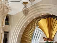 -碧中海汤泉汗蒸酒店