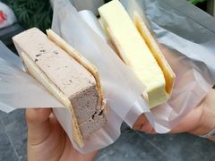 榴莲味-詹爷爷乌节路街头冰淇淋