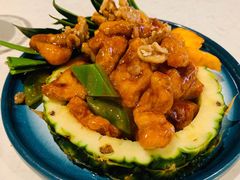 鮮菠蘿咕嚕肉-裕.鹅庄