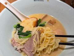 -银泰百货(厦门国贸中心店)