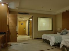 -海创大连科技交流中心(海事大学地铁站店)