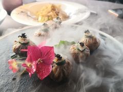 鱼子酱菌香布袋-三利音·东方司宴(外滩店)