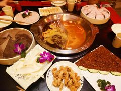 -大龙辣火锅·龙虾·烧烤(湖滨新天地店)