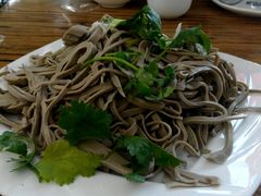 -溢心园香河肉饼总店