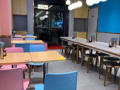 用餐区-小杨生煎(天之骄子店)